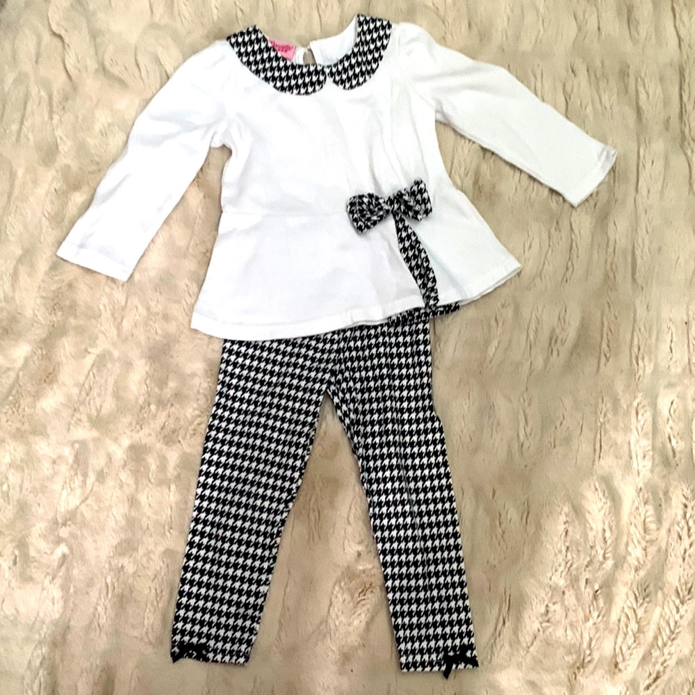 Cute matching outfit!